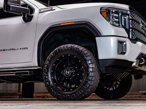 Used 2023 GMC Sierra 2500 Denali w/ Denali Ultimate Package image 15