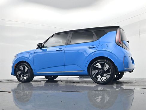 Certified 2023 Kia Soul GT-Line image 38