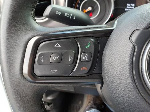 Used 2023 Jeep Gladiator Sport AWD/4WD image 16