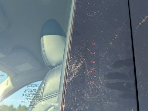 Used 2024 Ford Expedition XLT image 22