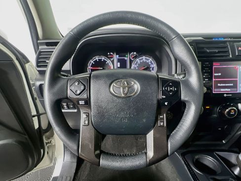 Used 2022 Toyota 4Runner TRD Off-Road Premium w/ Moonroof Package AWD/4WD image 17