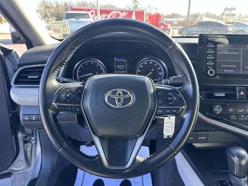 Used 2021 Toyota Camry SE image 20