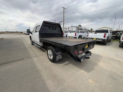 Used 2024 Chevrolet Silverado 2500 LT w/ Convenience Package image 6