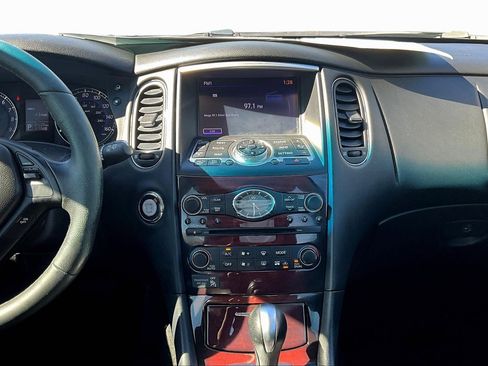 Used 2017 INFINITI QX50 Base w/ Premium Plus Package image 6