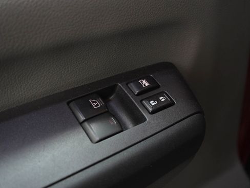 Used 2019 Nissan NV 3500 SL image 17