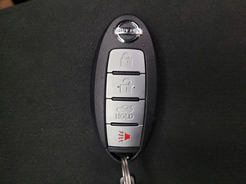 Used 2022 Nissan Sentra SV FWD image 32