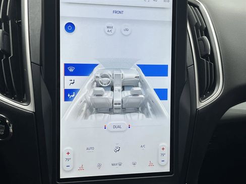 Used 2023 Ford Edge SEL image 22