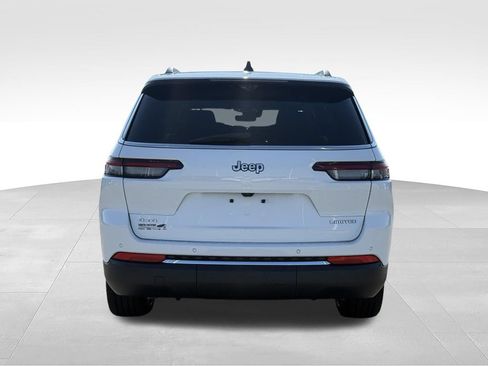 Used 2025 Jeep Grand Cherokee L Limited w/ Luxury Tech Group II AWD/4WD image 24