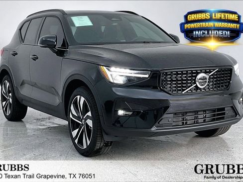 New 2026 Volvo XC40 B4 Plus w/ Climate Package FWD image 1
