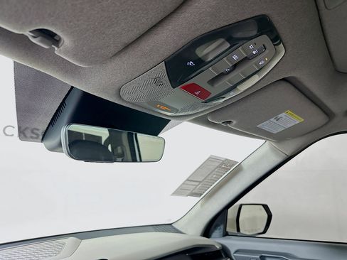 Used 2024 Kia EV9 Wind image 18