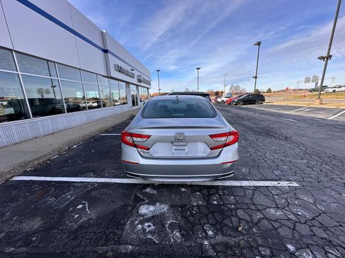 Used 2021 Honda Accord LX image 4