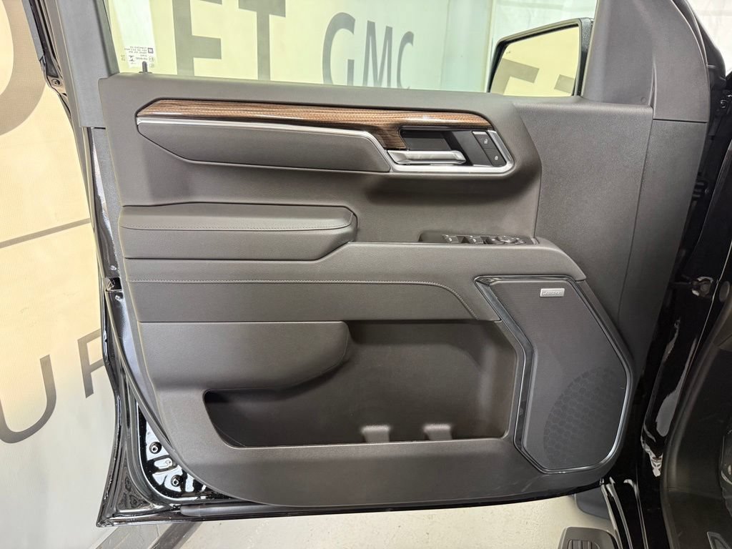 New 2026 Chevrolet Silverado 1500 RST w/ Z71 Off-Road Package AWD/4WD image 8
