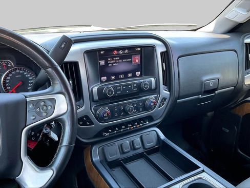 Used 2014 GMC Sierra 1500 SLT w/ SLT Crew Cab Value Package AWD/4WD image 7