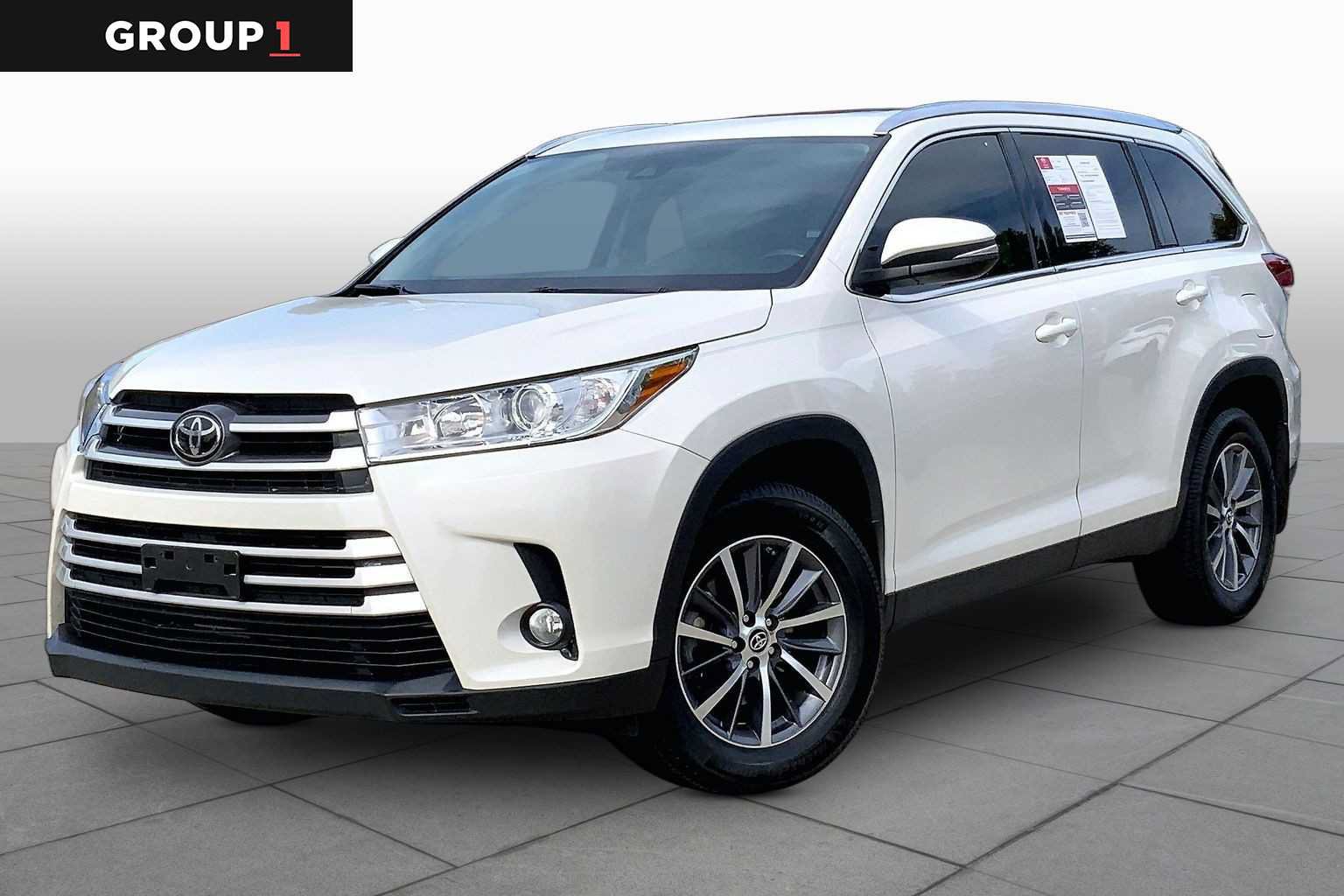 Used 2019 Toyota Highlander XLE AWD/4WD image 1