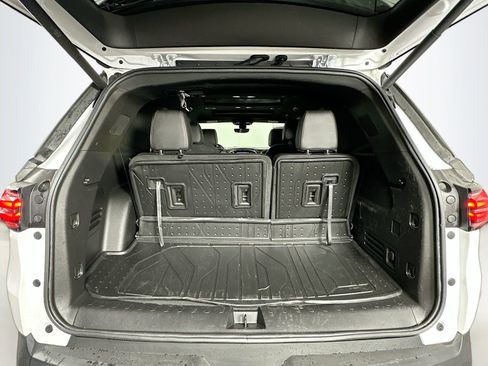 Used 2023 Chevrolet Traverse RS w/ LPO, Floor Liner Package AWD/4WD image 29