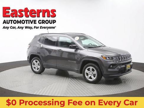 Used 2024 Jeep Compass Latitude AWD/4WD image 43