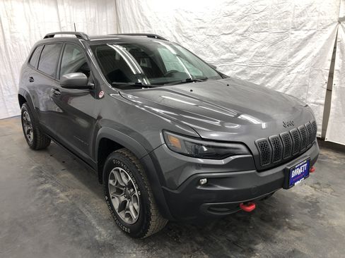 Used 2021 Jeep Cherokee Trailhawk w/ Trailer Tow Group image 3
