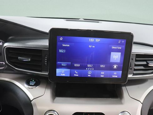 Used 2021 Ford Explorer XLT w/ Equipment Group 202A image 16