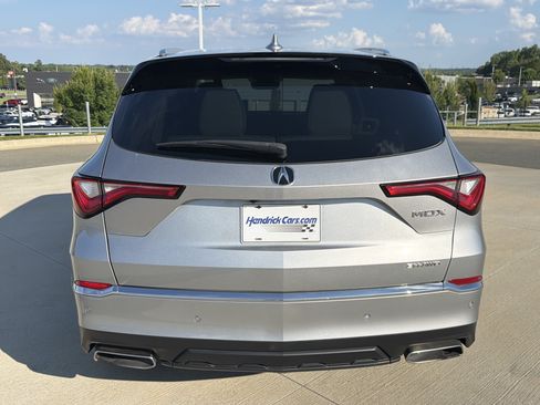 Certified 2024 Acura MDX SH-AWD w/ Advance Package image 27