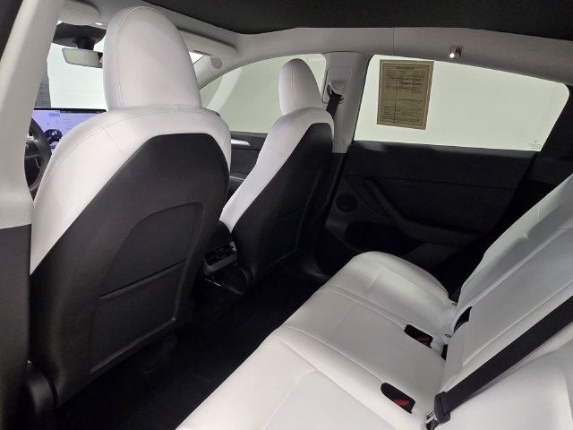 Used 2024 Tesla Model Y Performance AWD/4WD image 21