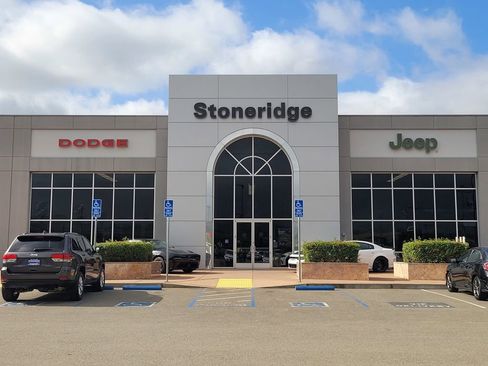 Used 2021 Tesla Model Y Long Range image 25