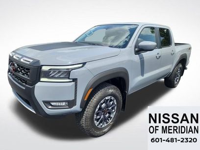 New 2025 Nissan Frontier PRO-4X w/ Black Accent Package