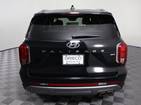 Used 2023 Hyundai Palisade Limited image 7
