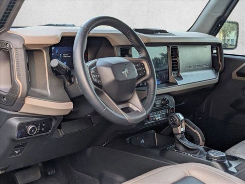 Used 2024 Ford Bronco Big Bend AWD/4WD image 2