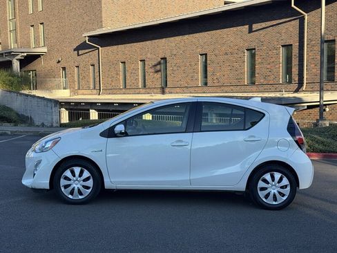 Used 2015 Toyota Prius C Two FWD image 2