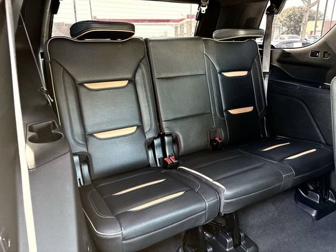 Used 2023 GMC Yukon AT4 w/ AT4 Premium Package image 27
