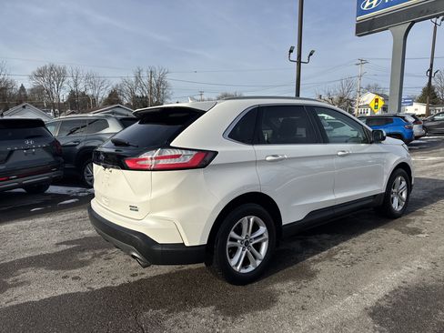 Used 2020 Ford Edge SEL w/ Convenience Package image 3