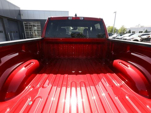 New 2026 RAM 1500 Big Horn AWD/4WD image 7