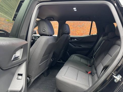 Used 2025 Chevrolet Equinox LT w/ Safety and Technology Package image 22