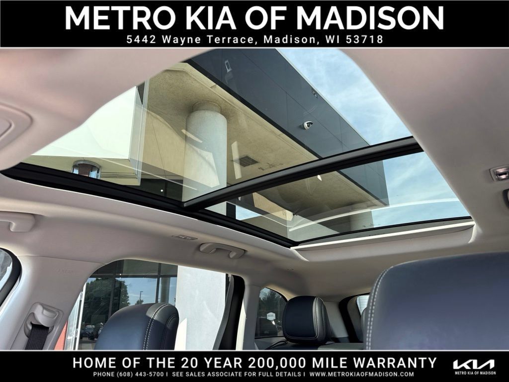 Used 2024 Lincoln Nautilus Premier w/ Equipment Group 102A AWD/4WD image 16