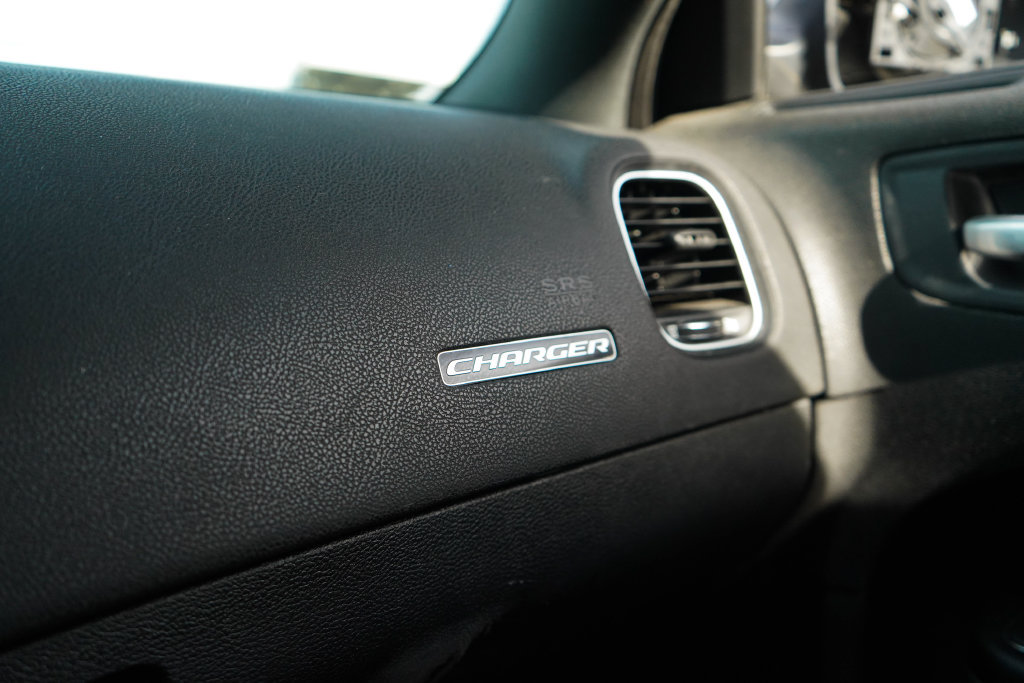 Used 2021 Dodge Charger SXT w/ Leather Interior Group RWD image 28