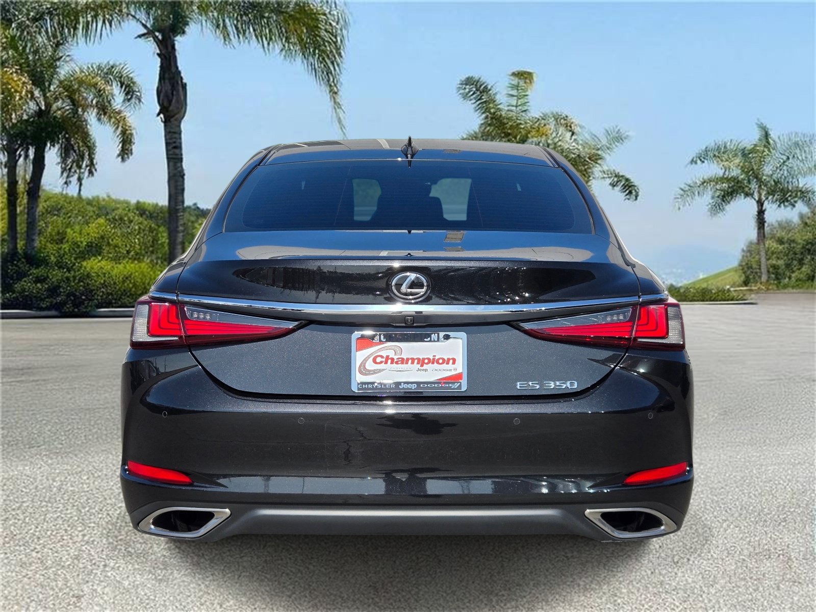 Used 2024 Lexus ES 350 w/ Premium Package FWD image 5
