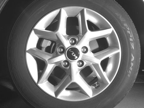 Used 2025 Kia Soul LX w/ LX Technology Package FWD image 12