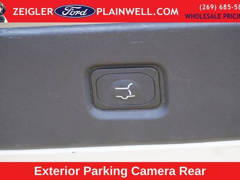 Used 2025 Ford Expedition Max Platinum image 11