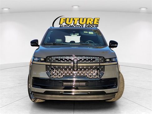 New 2025 Lincoln Navigator Black Label image 3