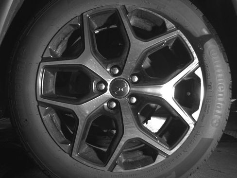 Used 2025 Jeep Compass Limited image 14