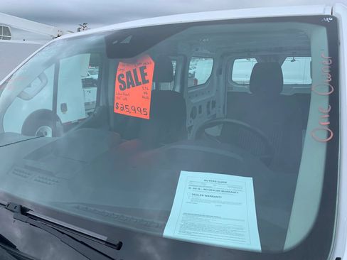 Used 2016 Ford Transit 150 130 Low Roof RWD image 4
