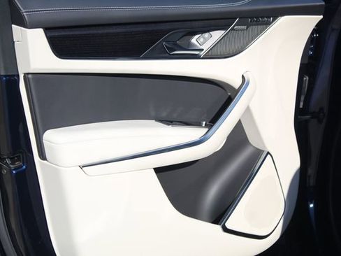 New 2026 Jaguar F-PACE R-Dynamic S image 21