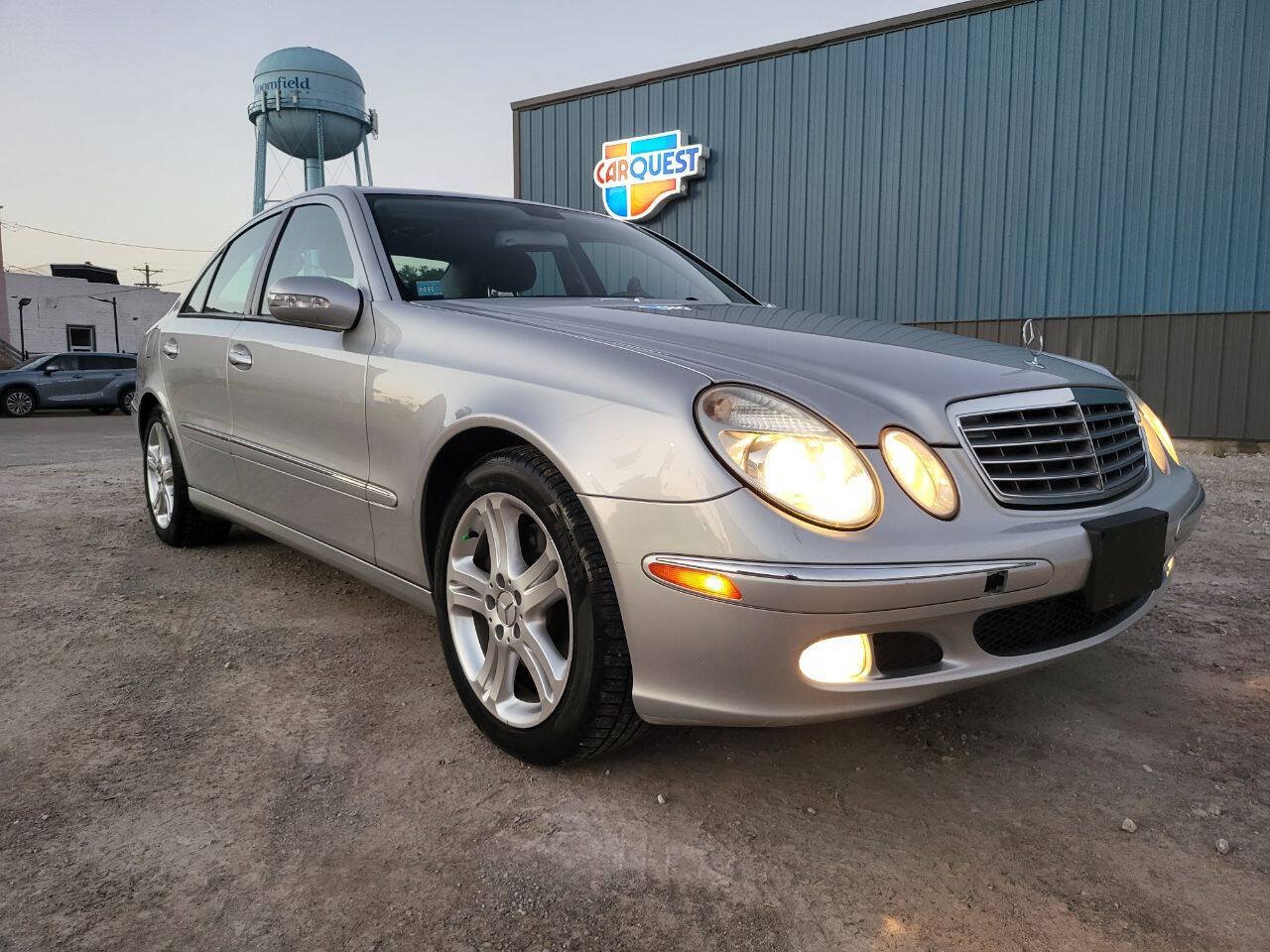 Used 2004 Mercedes-Benz E 500 4MATIC Sedan image 10