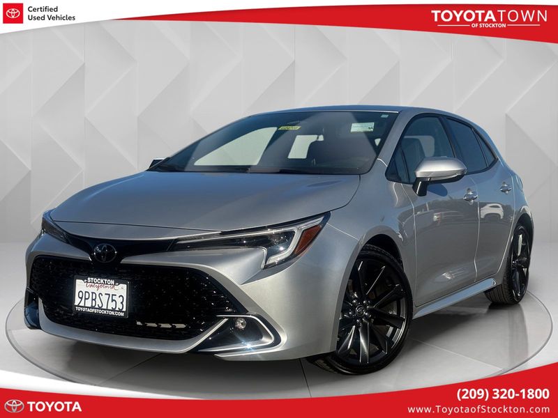 Certified 2025 Toyota Corolla XSE image 1