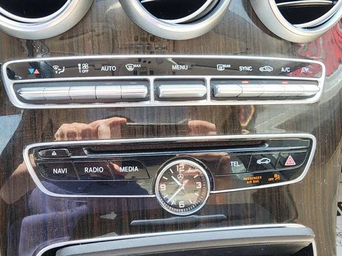 Used 2017 Mercedes-Benz C 300 4MATIC Sedan image 23