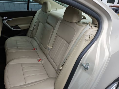 Used 2012 Buick Regal Leather FWD image 15
