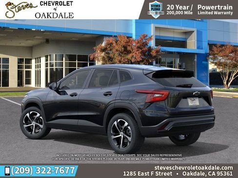 New 2026 Chevrolet Trax RS w/ Driver Confidence Package FWD image 3