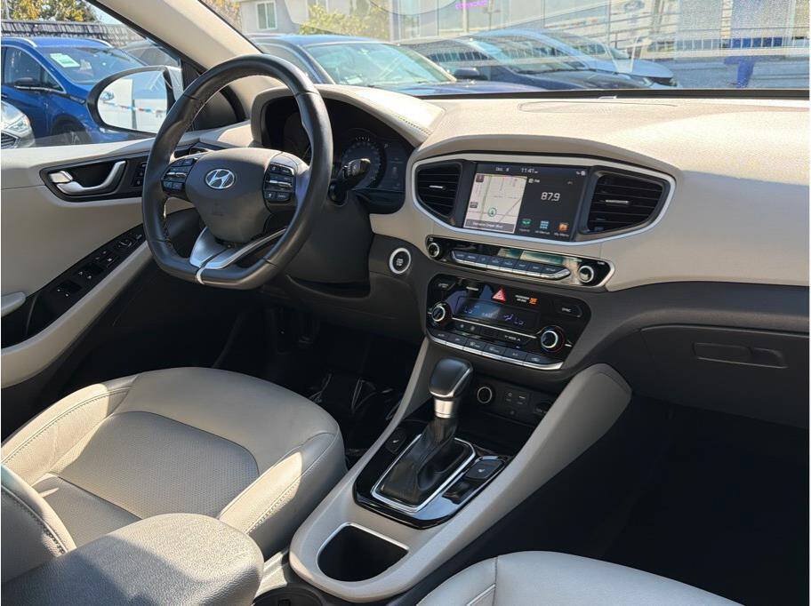 Used 2019 Hyundai Ioniq Limited w/ Ultimate Package 02 FWD image 5