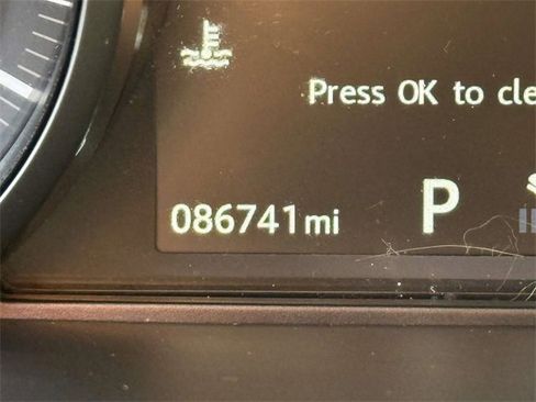 Used 2017 Land Rover Range Rover Sport SE image 24