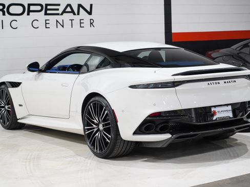 Used 2020 Aston Martin DBS Superleggera RWD image 36